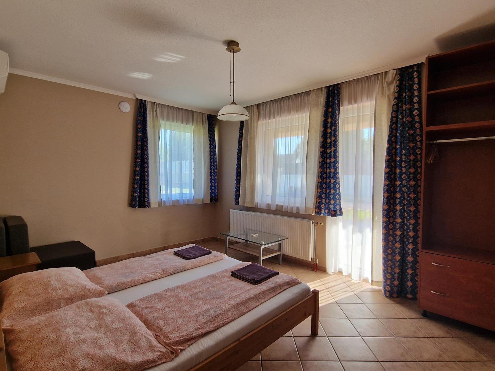 Villa Leticia Siofok Dış mekan fotoğraf
